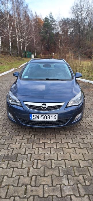 Opel Astra J kombi