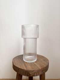 Wazon szklany ryflowany transparentny Westwing H&M Home 29 cm