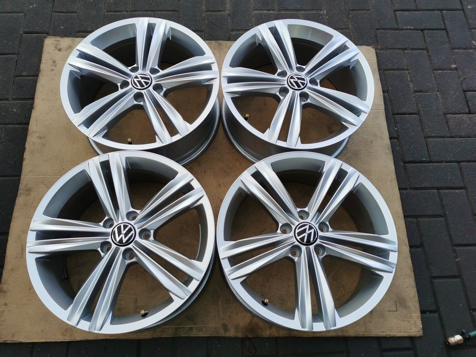 5x112 Alufelgi R18 VW TIGUAN Passat B8 Arteon Golf 5NA ET43 7j Ładne