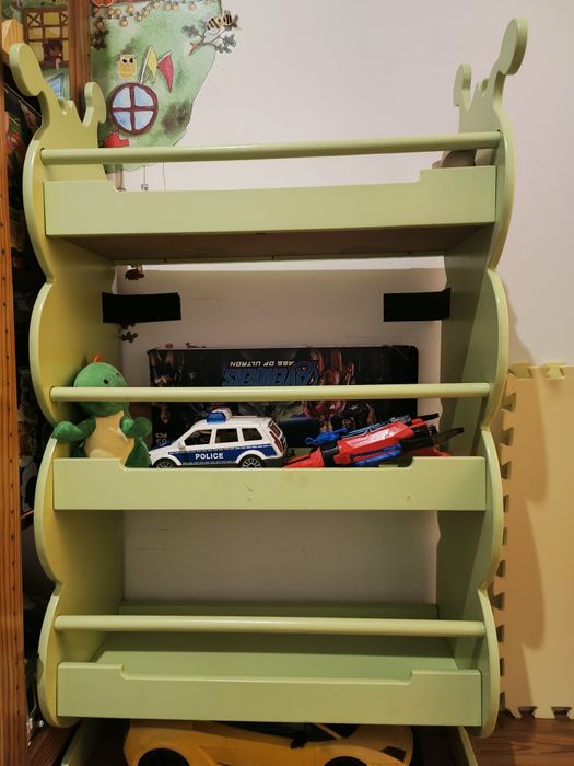 Estante quarto criança