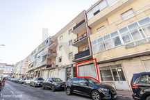 Espaço comercial centro Damaia