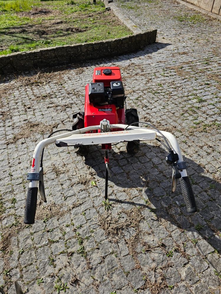 Motocultivador TRIUNFO КАМА Model KG200