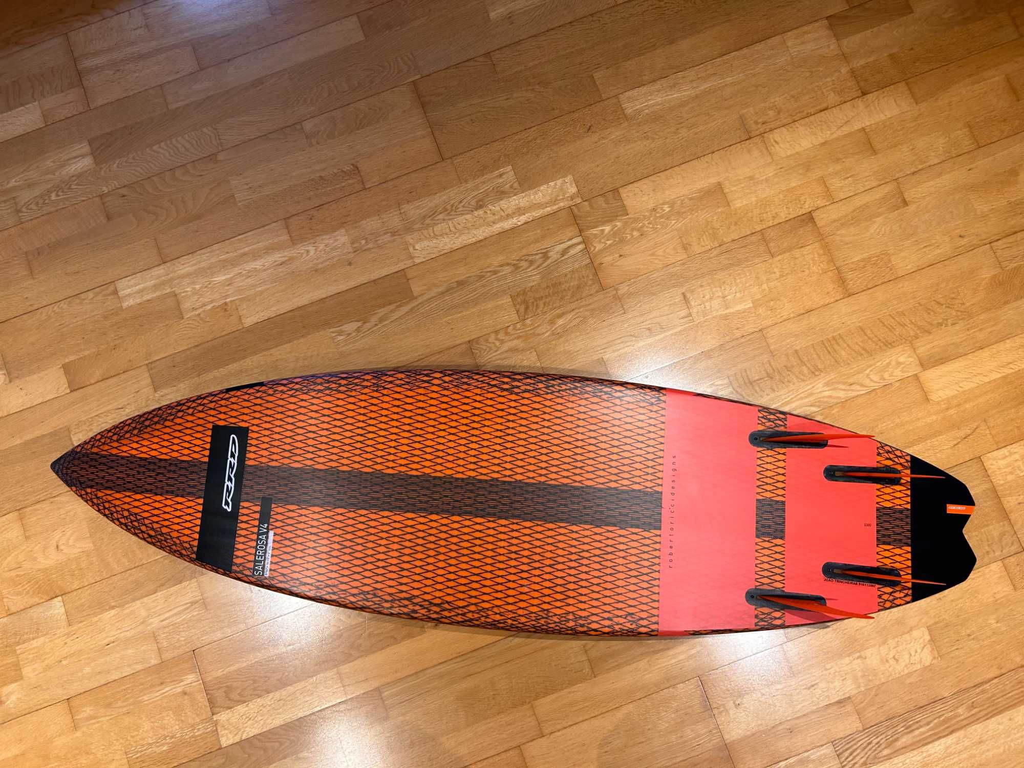 Prancha Kitesurf kite RRD Salerosa 5'10" - como nova