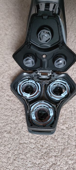 Golarka Philips S9987 używana