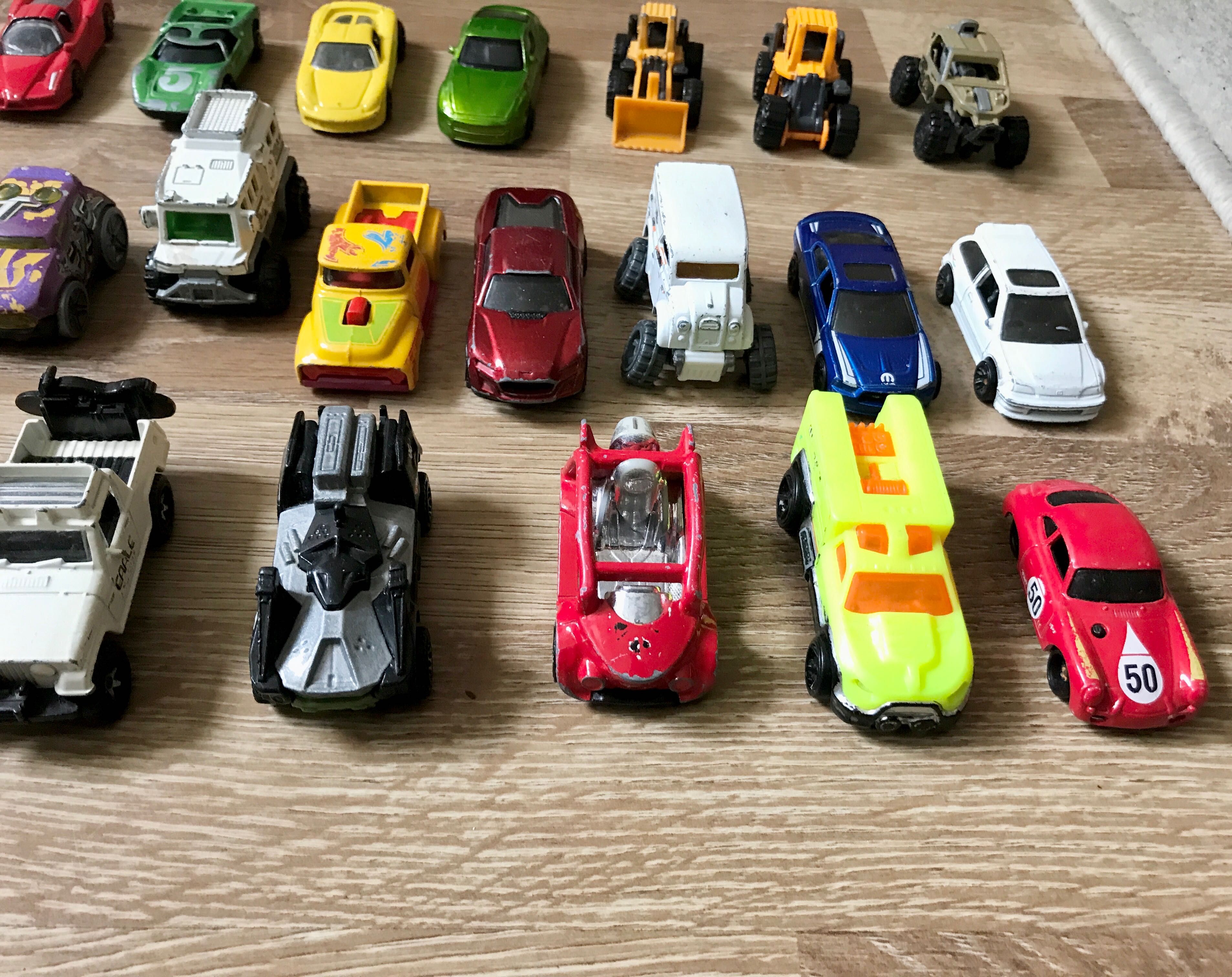 Набір машинок Hot wheels