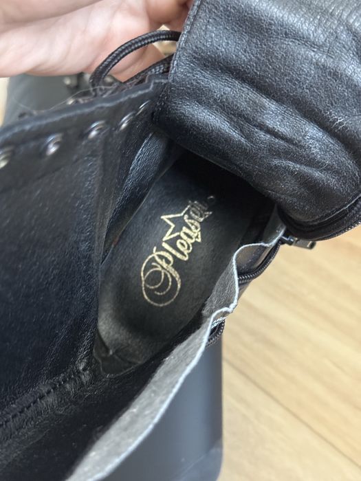 Стріпи закриті PLEASER FLAMINGO-1020 37 розмір