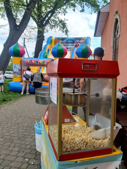 Атракціони карусель Надувна гірка на ваше свято