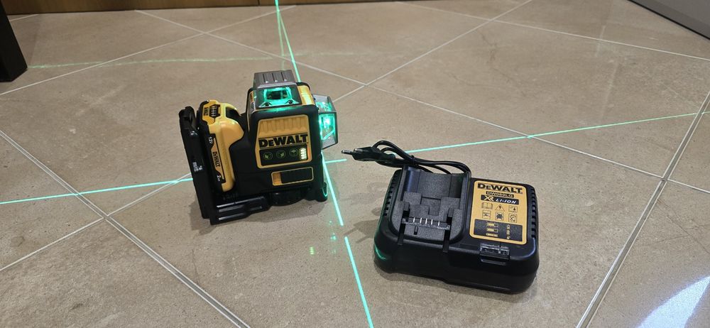 Laser dewalt 12 linhas verde