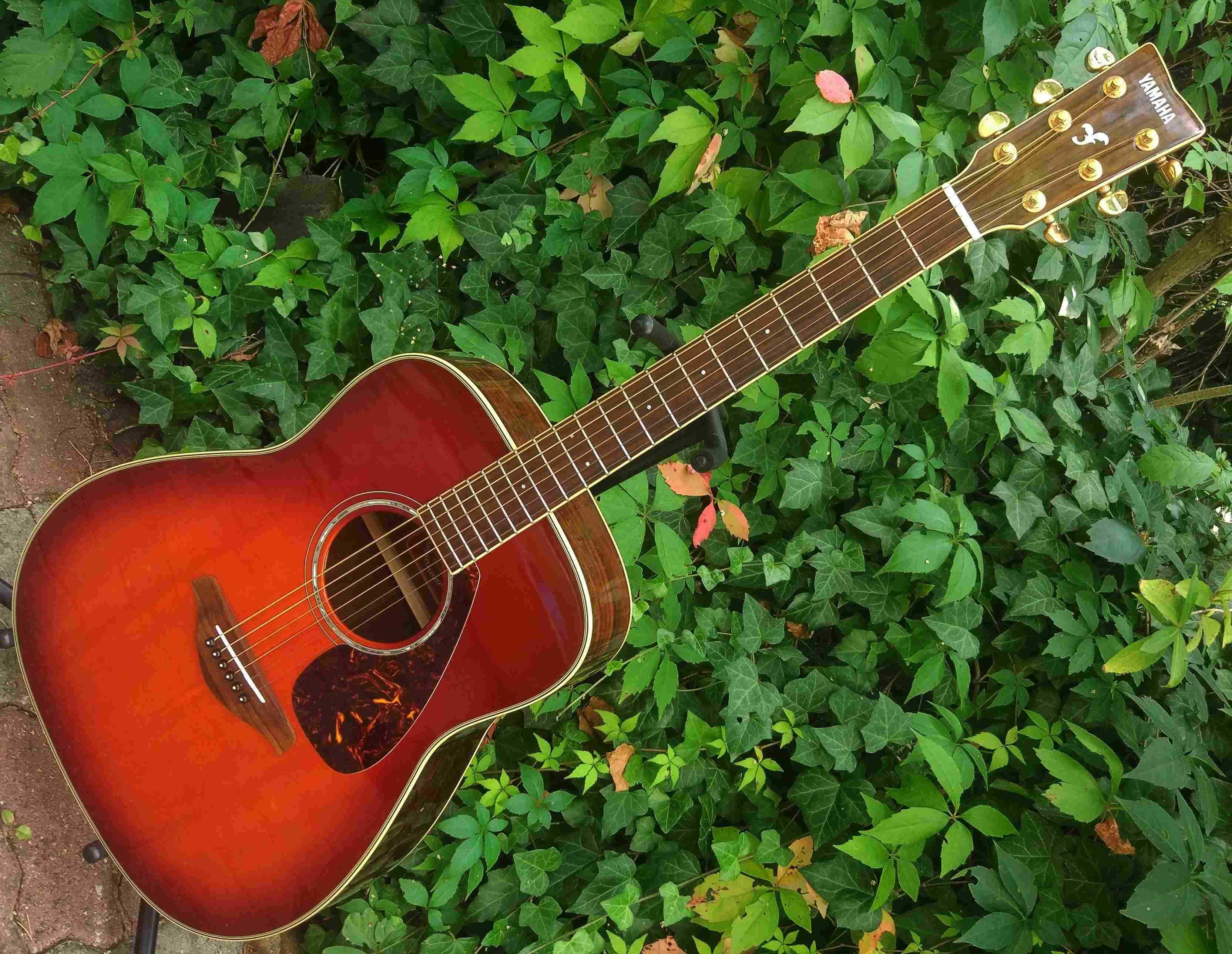 Gitara akustyczna Yamaha FG735S