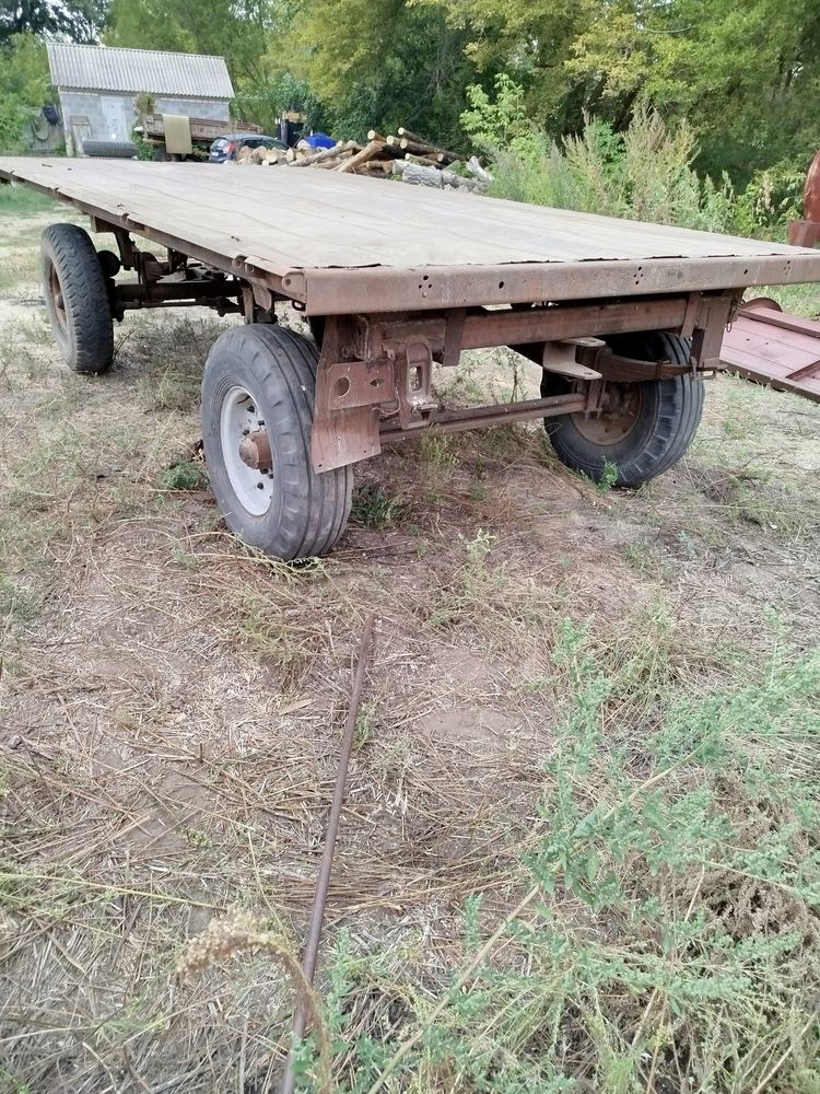 Тракторный прицеп 2ПТС4 на тягах