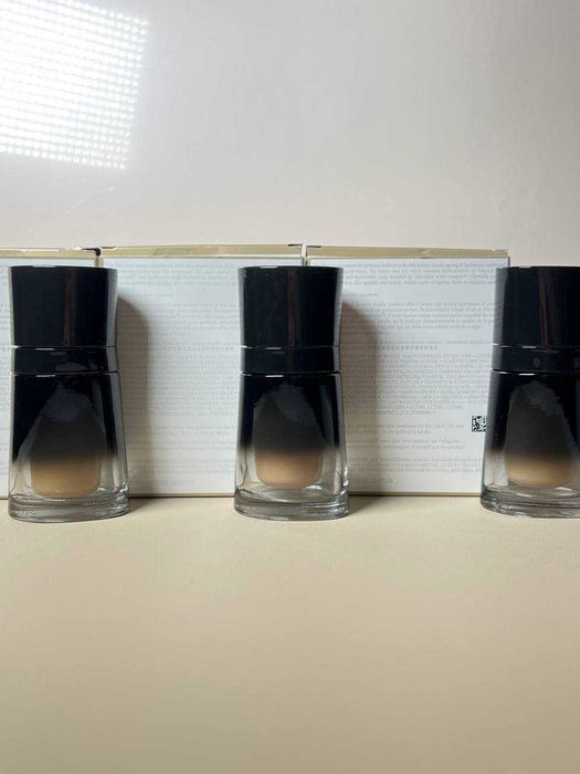 Тональна есенція Giorgio Armani Beauty Crema Nera Dual Essence