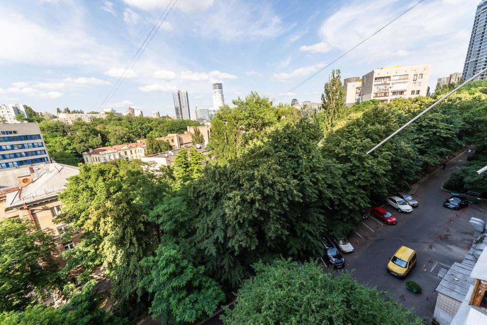Лесі Українки 3- Сам центр, Гуллівер, Бессарабка, Арена Сіті