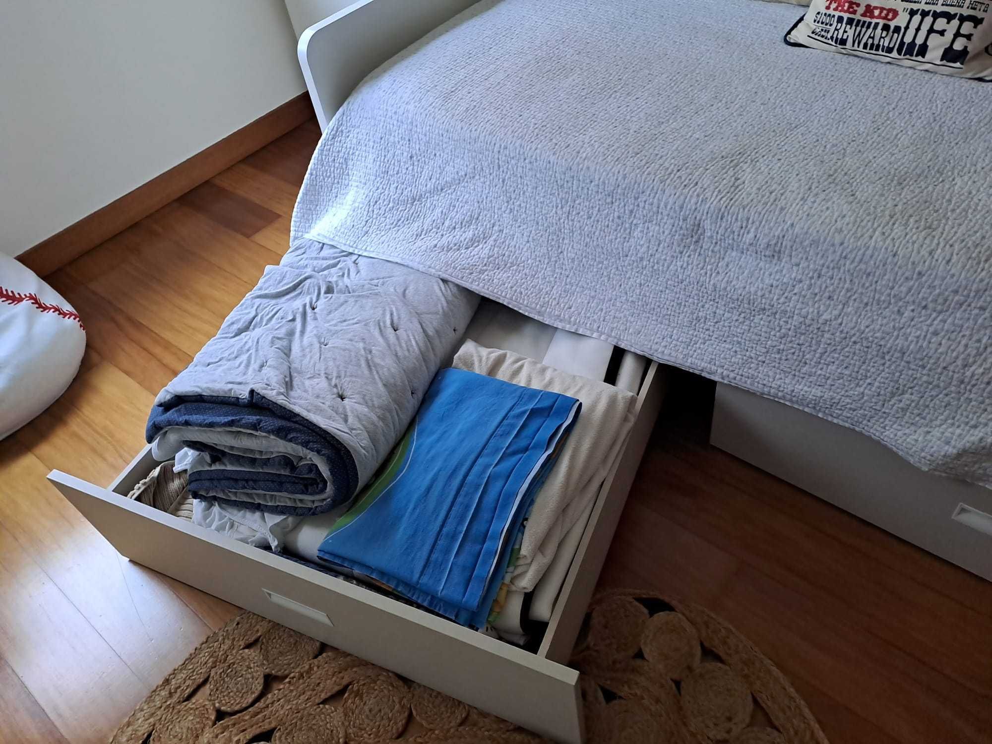 Cama de criança/solteiro