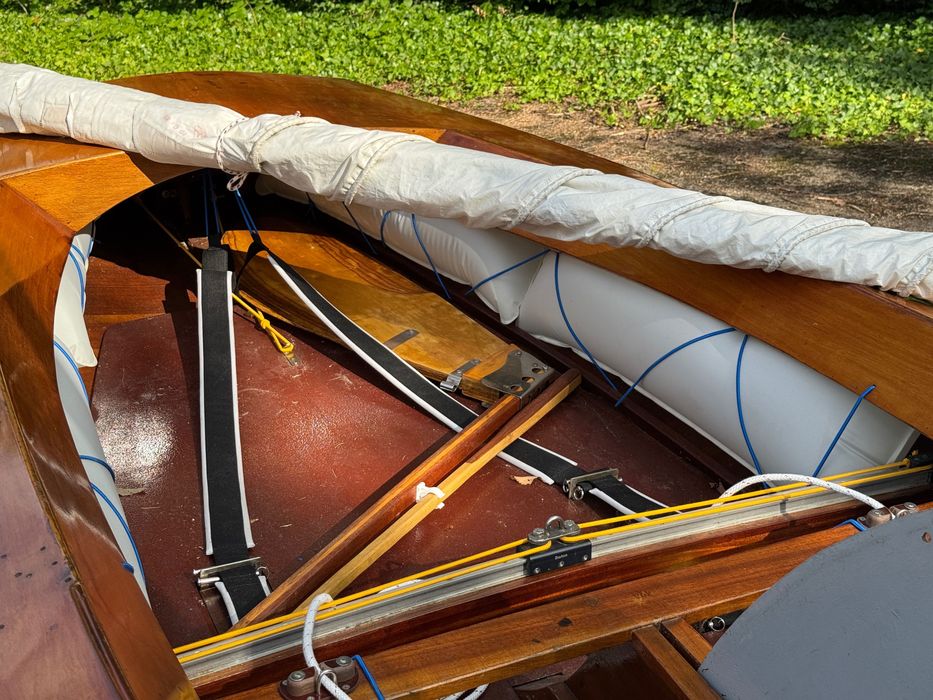 Żaglówka jacht legendarna klasa regatowa Finn 1976 mahoniowy Chojnice