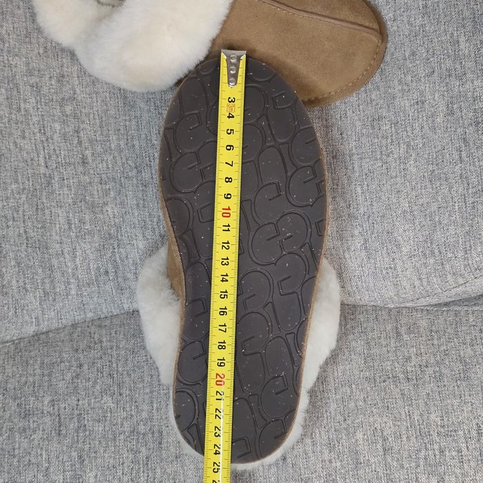 Жіночі хатні тапочки UGG