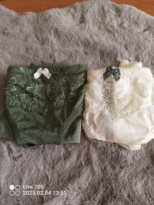 Dwie pary Majtki damskie rozmiar z metki 44/46