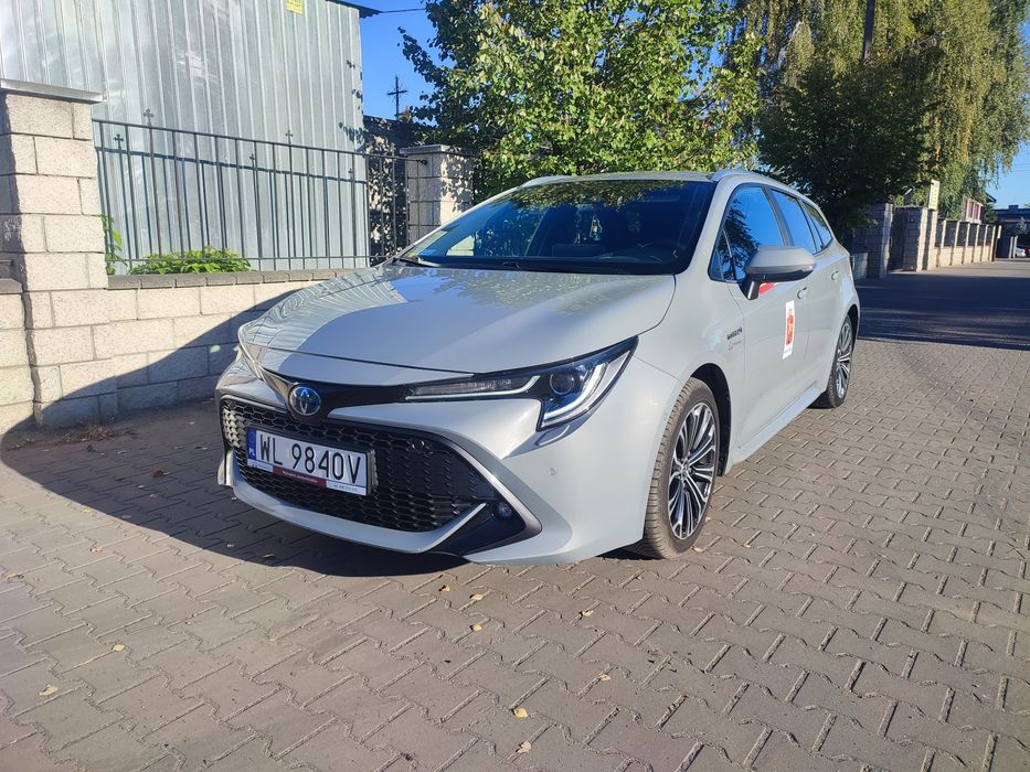 Wynajem, wypożyczalnia. Toyota corolla na Uber