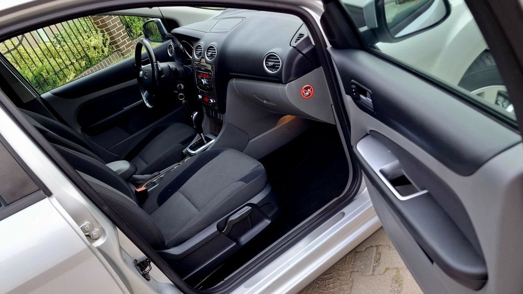 Śliczny Ford Focus GHiA 2.0 TDCi Automat