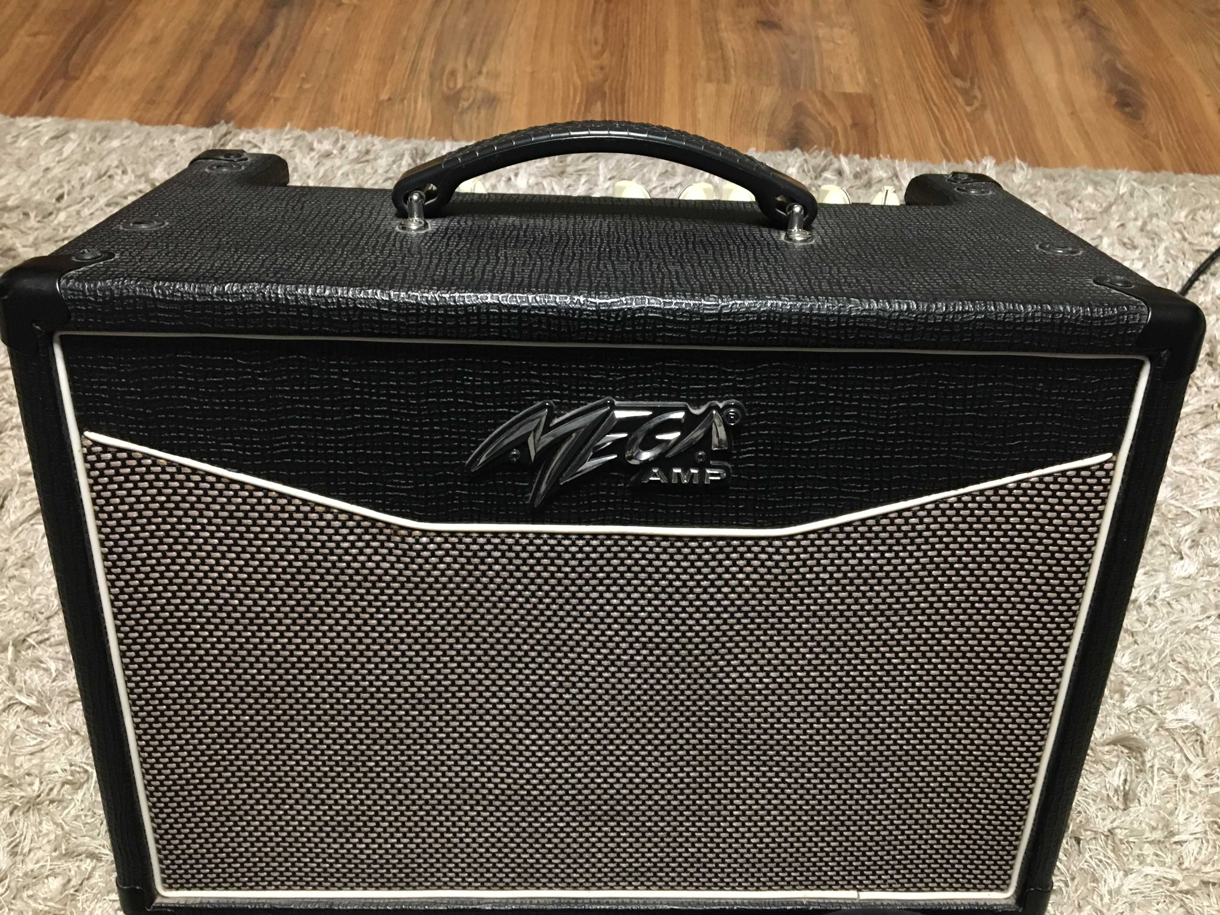 Wzmacniacz do gitary akustycznej Mega Amp Senior Acustic AC30R