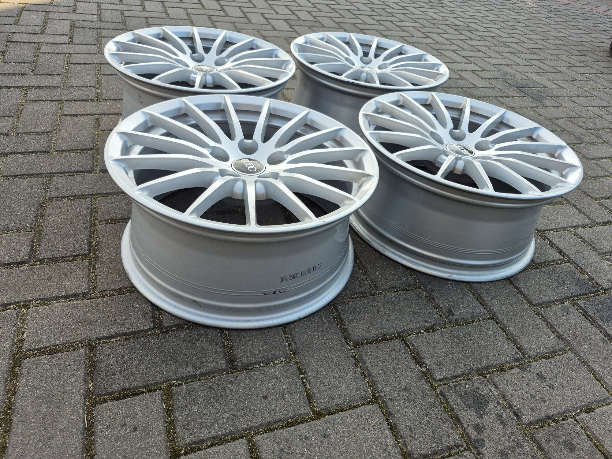 Felgi Alu Oryginał AUDI A4 A5 A6 TT Q3 Q5 5x112 17 Cali 7.5J ET 29