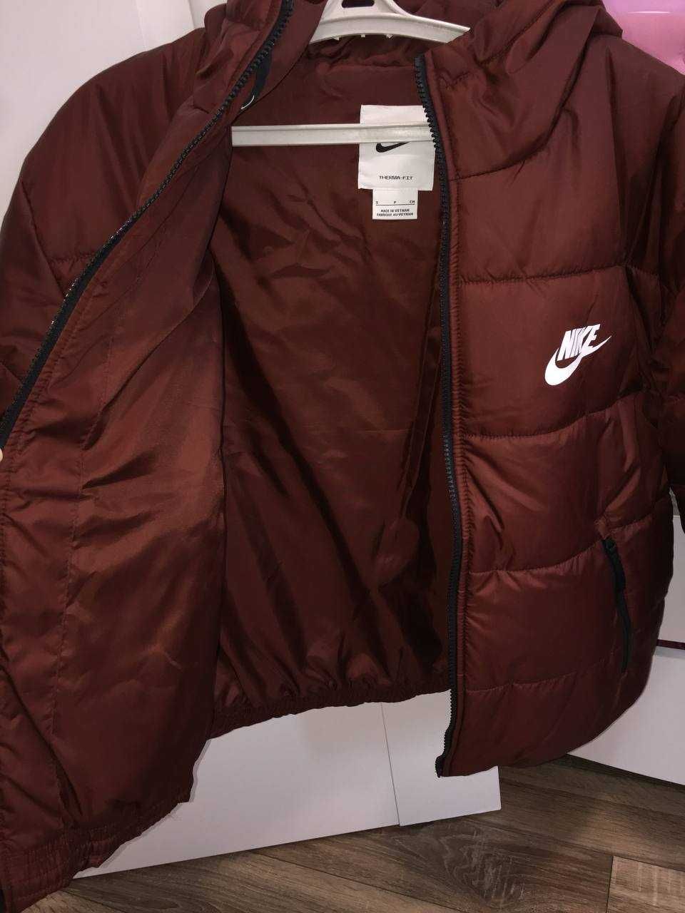 Куртка пуховик Nike S оригінал
