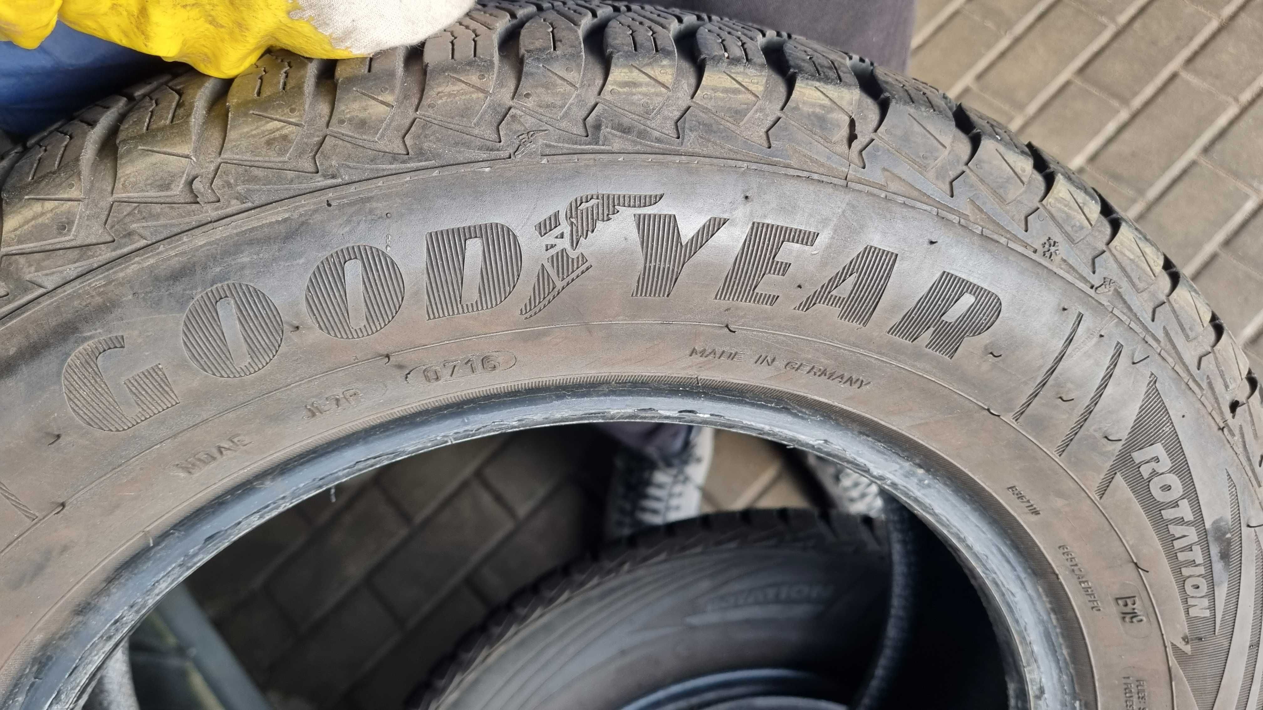 195/65/15 Goodyear Vector4Seasons (4 szt)