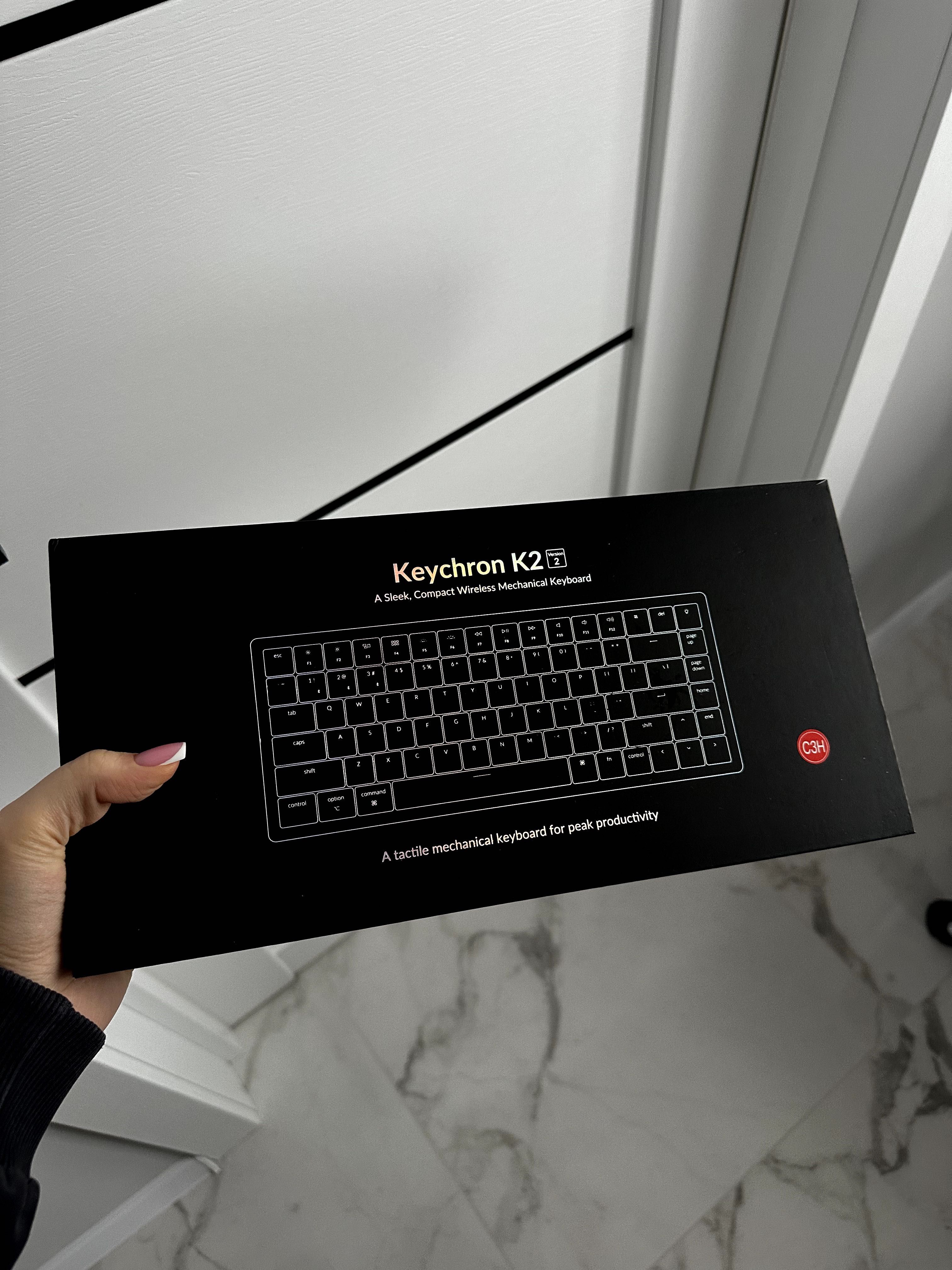 Безпровідна механічна клавіатура Keychron K2 RGB з коричневими свічами