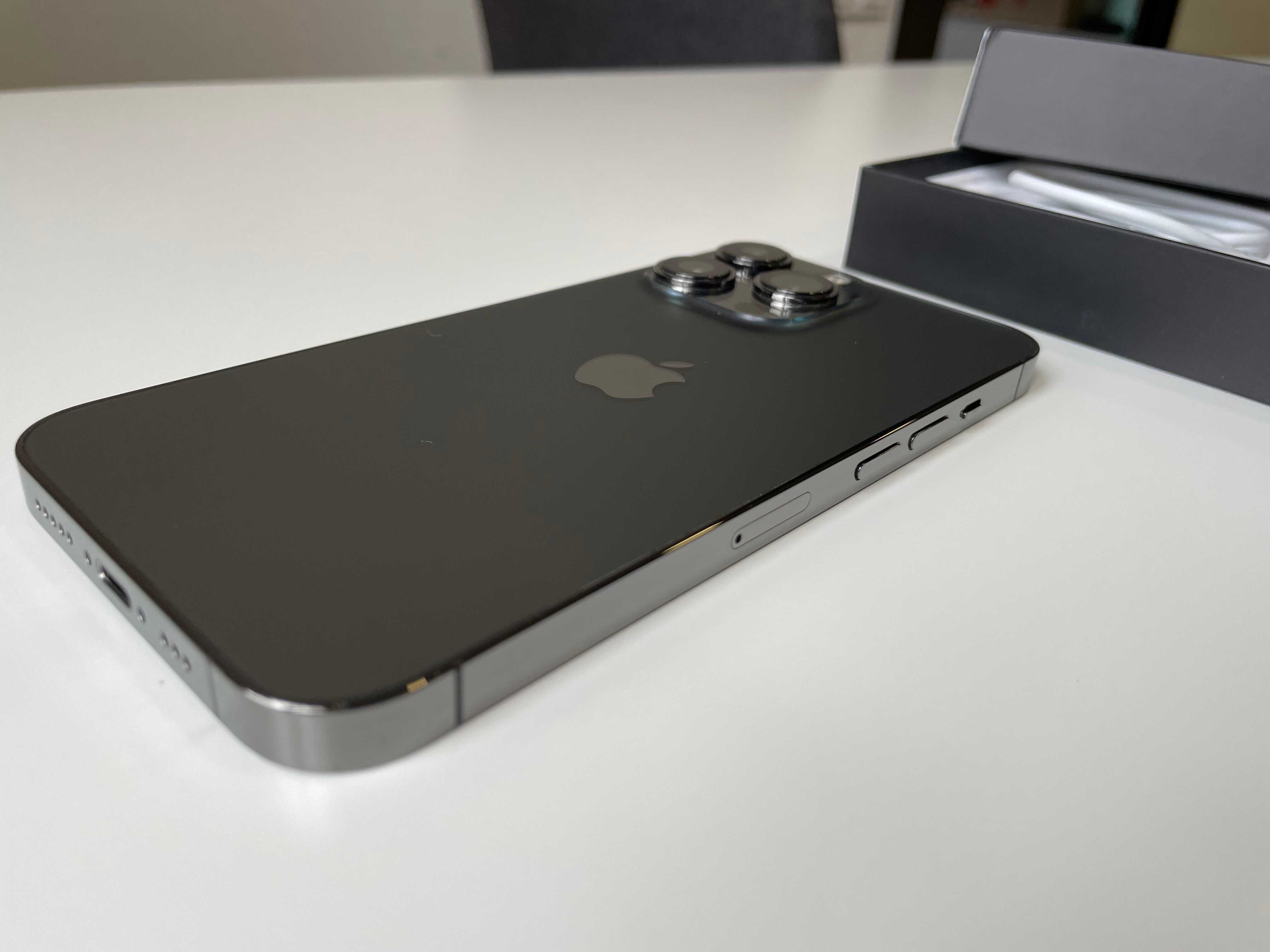 iPhone 13 pro Graphite 128 Gb Ідеальний екран, завжди в захисному склі