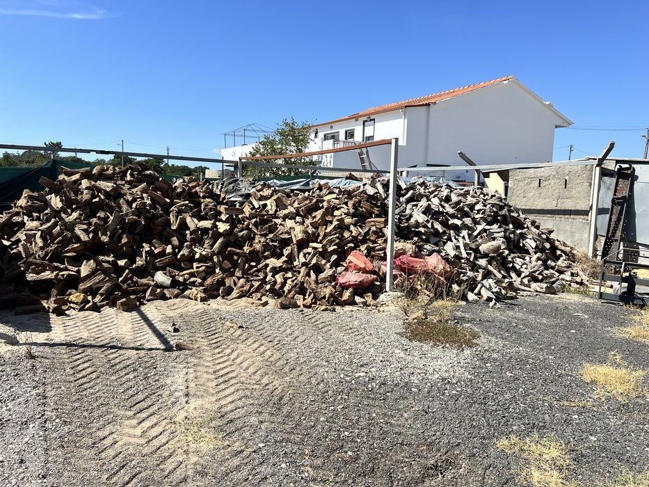 Vende-se lenha de sobro  e azinho seca