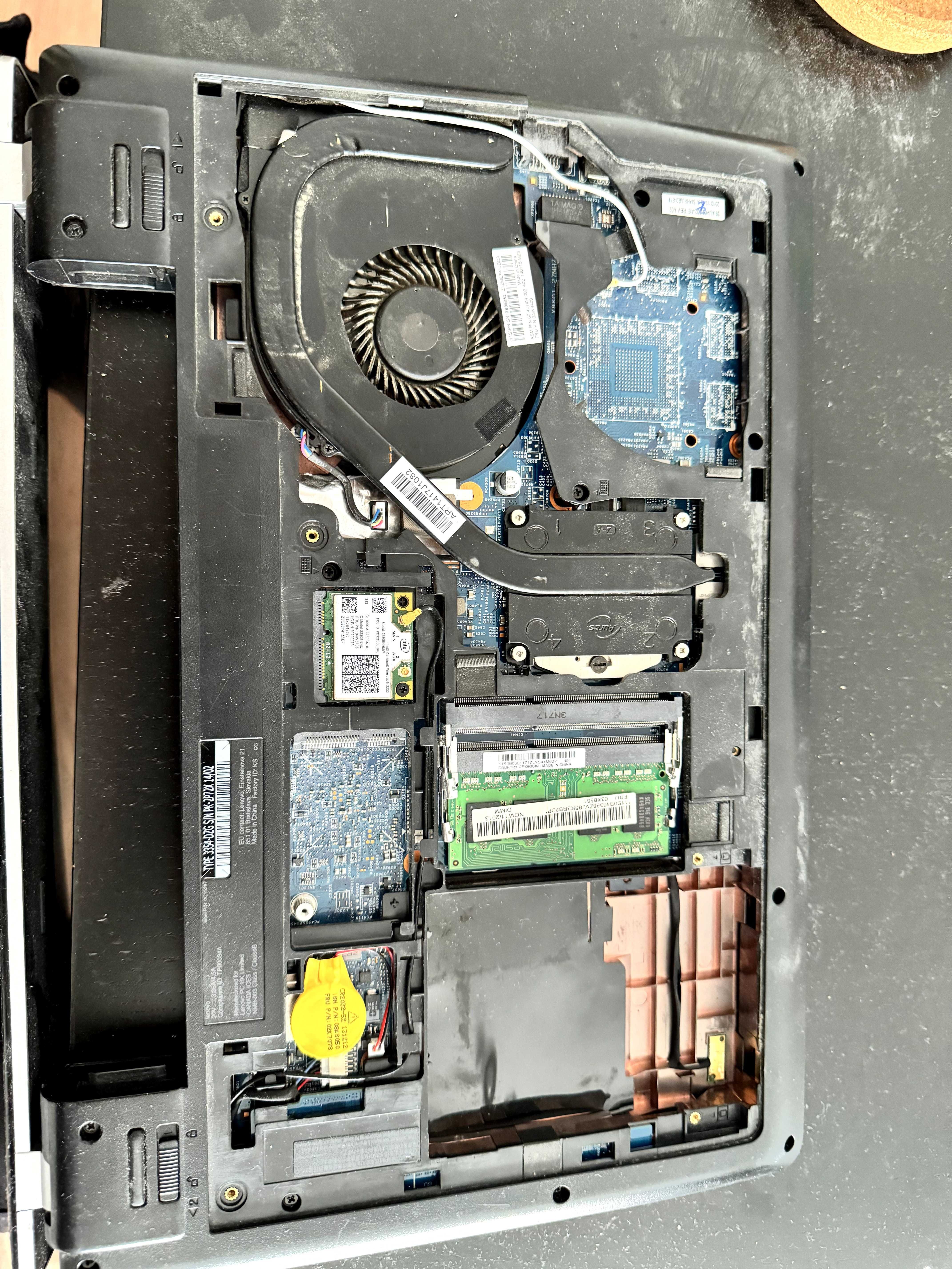 Lenovo ThinkPad Edge E330 - Uszkodzony