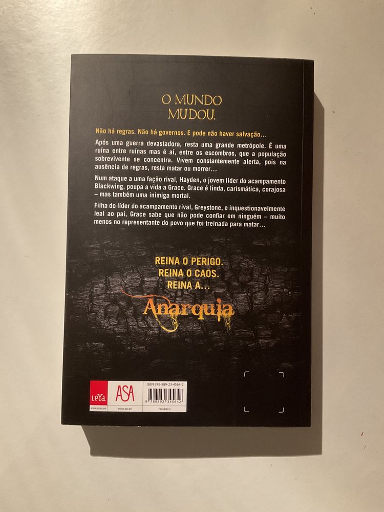 Livro Anarquia (Megan Devos)