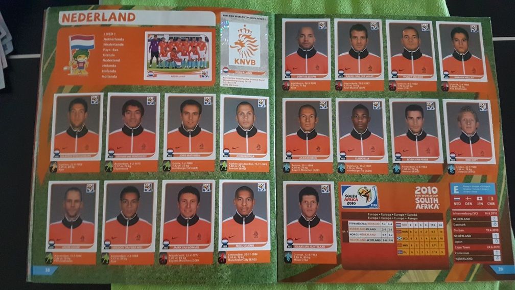 Caderneta completa de cromos Futebol África do Sul 2010