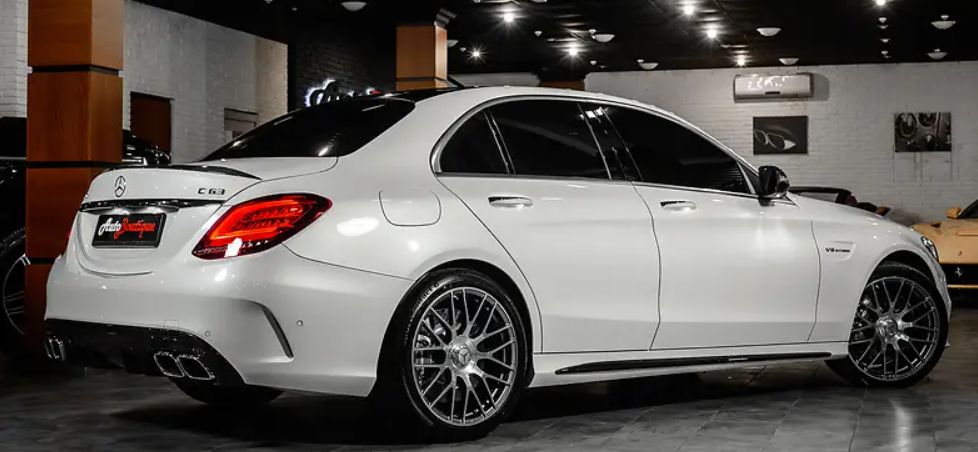 Накладки на пороги Mercedes C-Class W205 в стилі AMG C63