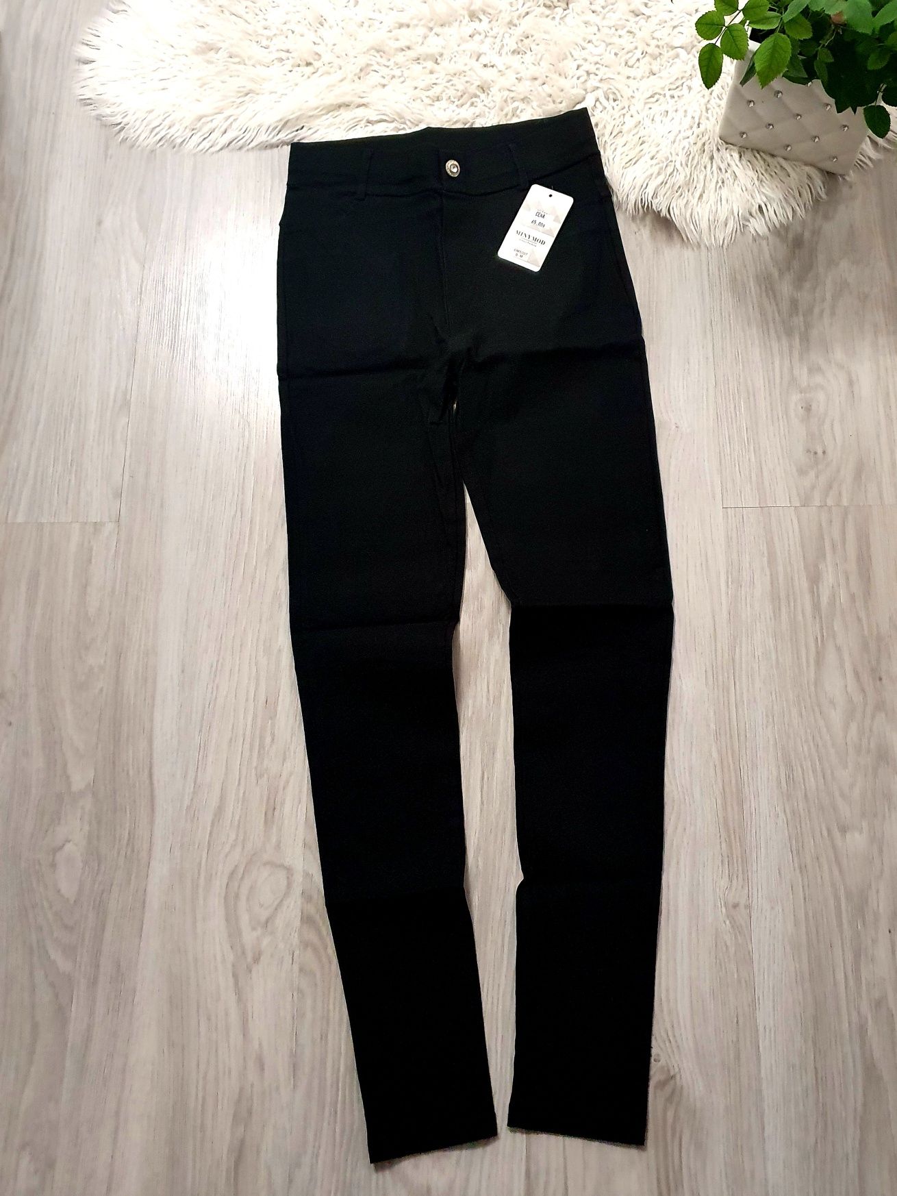 Spodnie legginsy czarne S/M .. OL0001