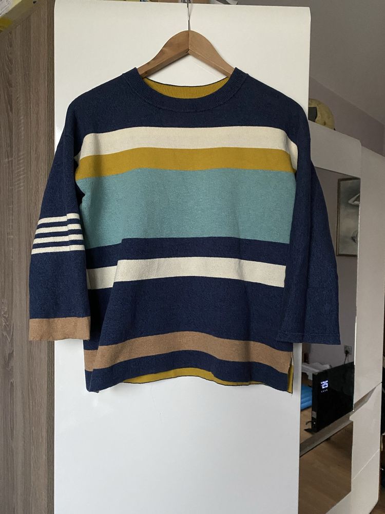 Sweter w paski z rękawem 3/4