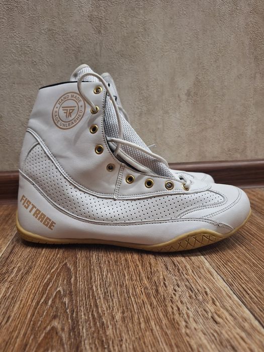 Шкіряні боксерки Fistrage Fight Gear 4727 розмір 39(25см устілка) Whit