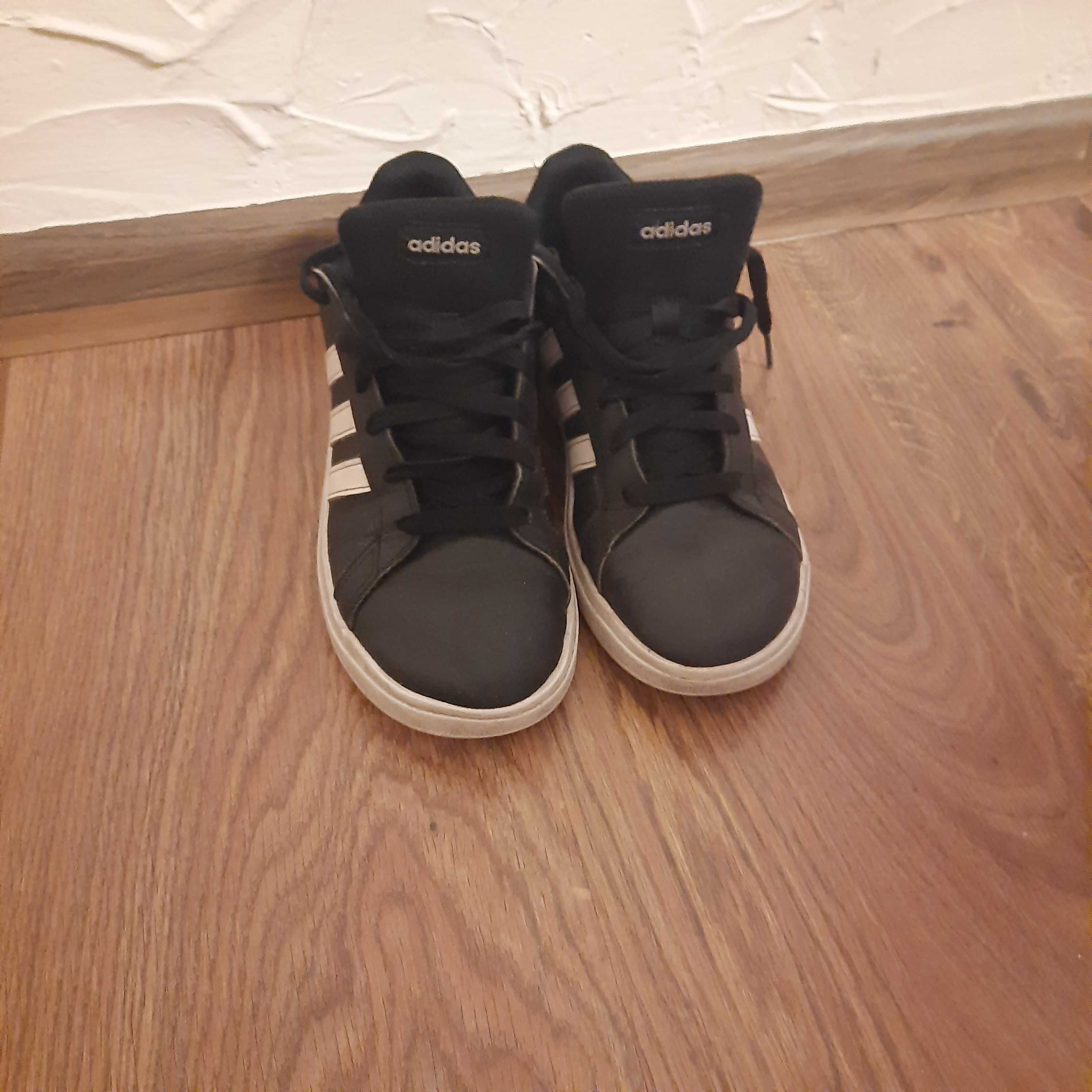 Buty chłopięce Adidas