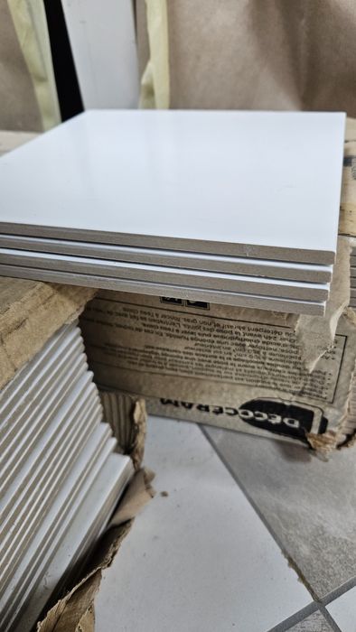 Керамічна плитка від DECOCERAM білий колір 20×20