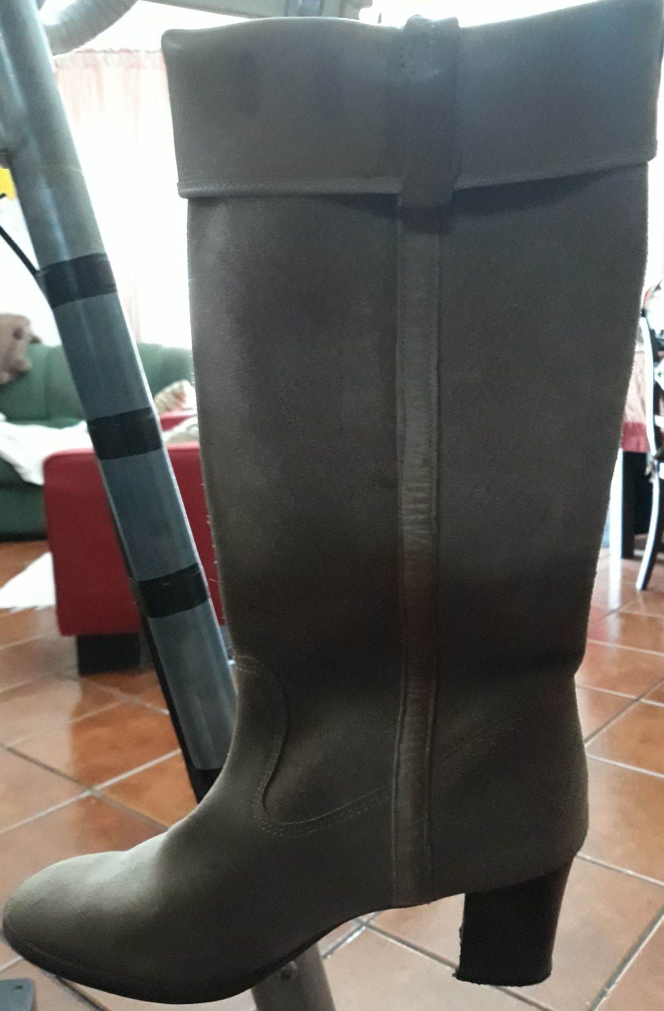 Botas  cavaleira em pele, "Vintage"