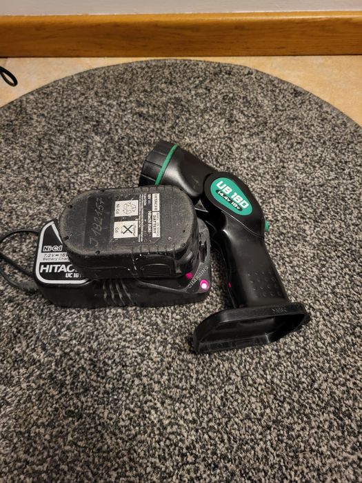 Latarka akumulatorowa hitachy
