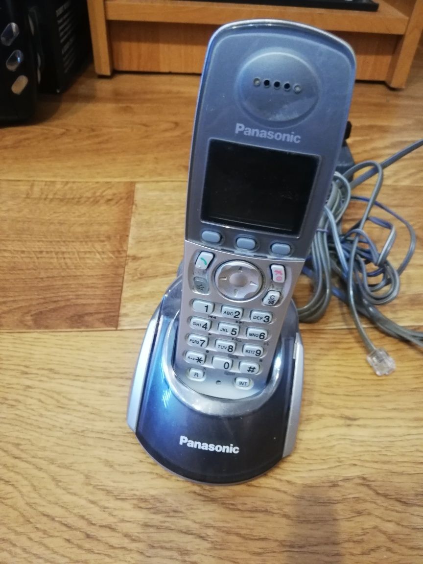 Telefon bezprzewodowy panasonic kx-tca132e, zestaw 2 telefony.