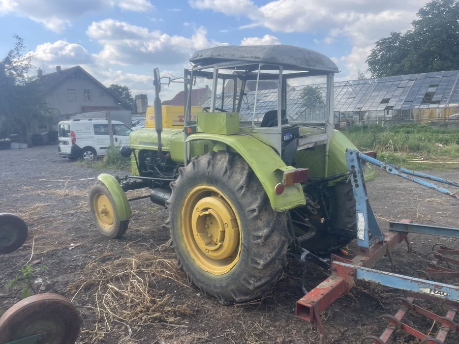 Ursus c4011 z papierami