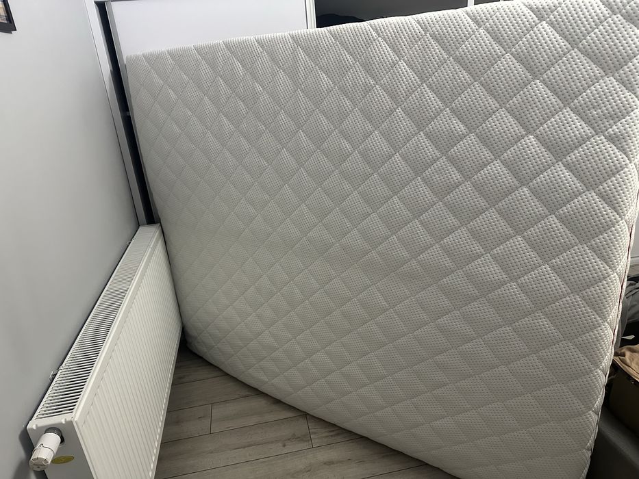 Sprzedam materac 200x160 stan bardzo dobry