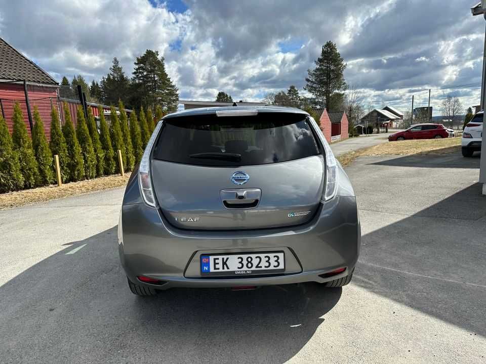 2017 Nissan Leaf 30 kWh Tekna 11/12 з Норвегії