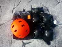 kask i ochraniacze