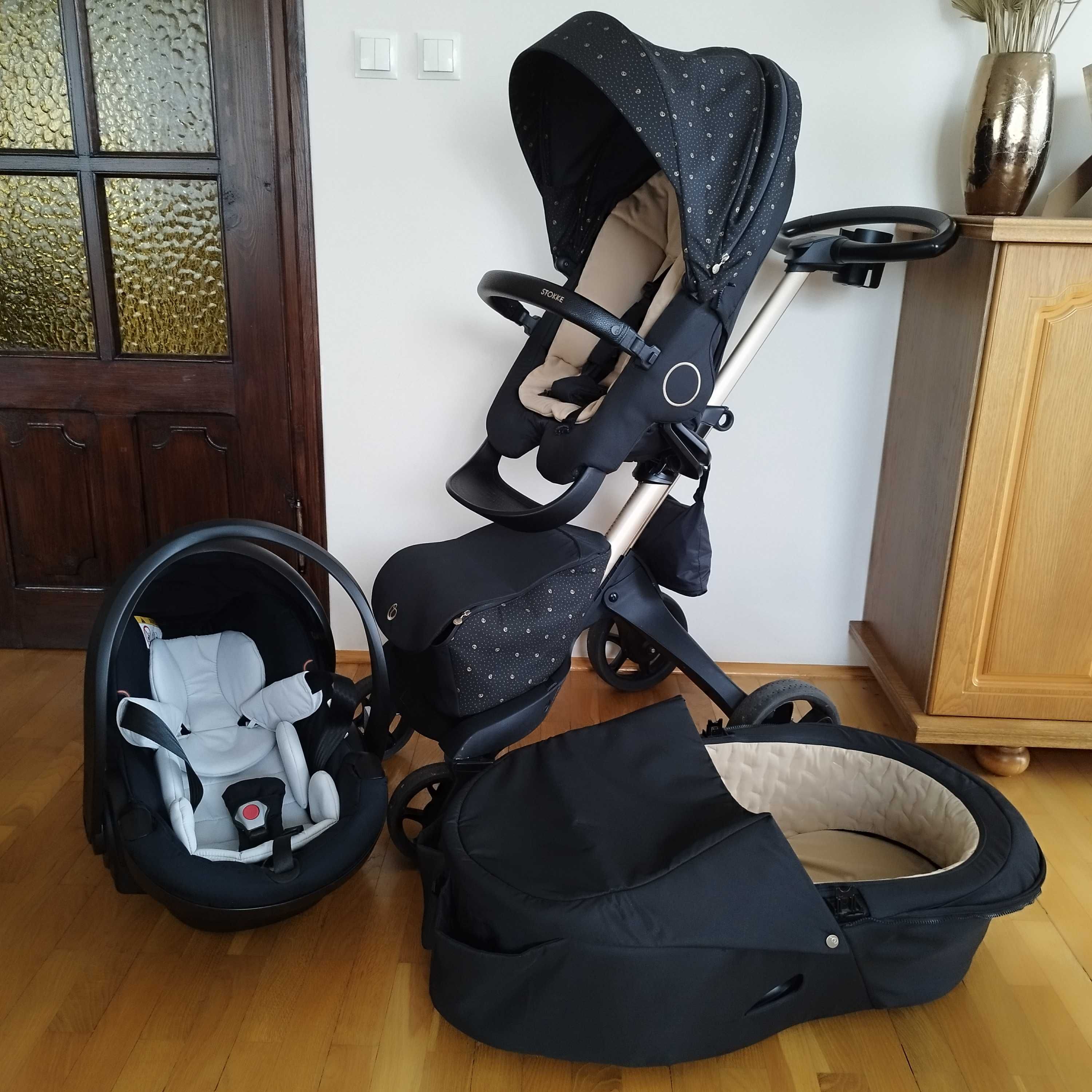 Stokke® Xplory® X wózek dziecięcy Signature Black