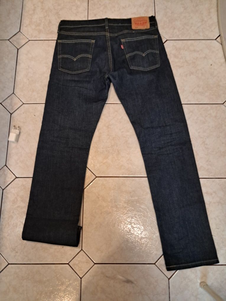Spodnie jeans Levis Strauss  513  rozm 32/32  Nowe!