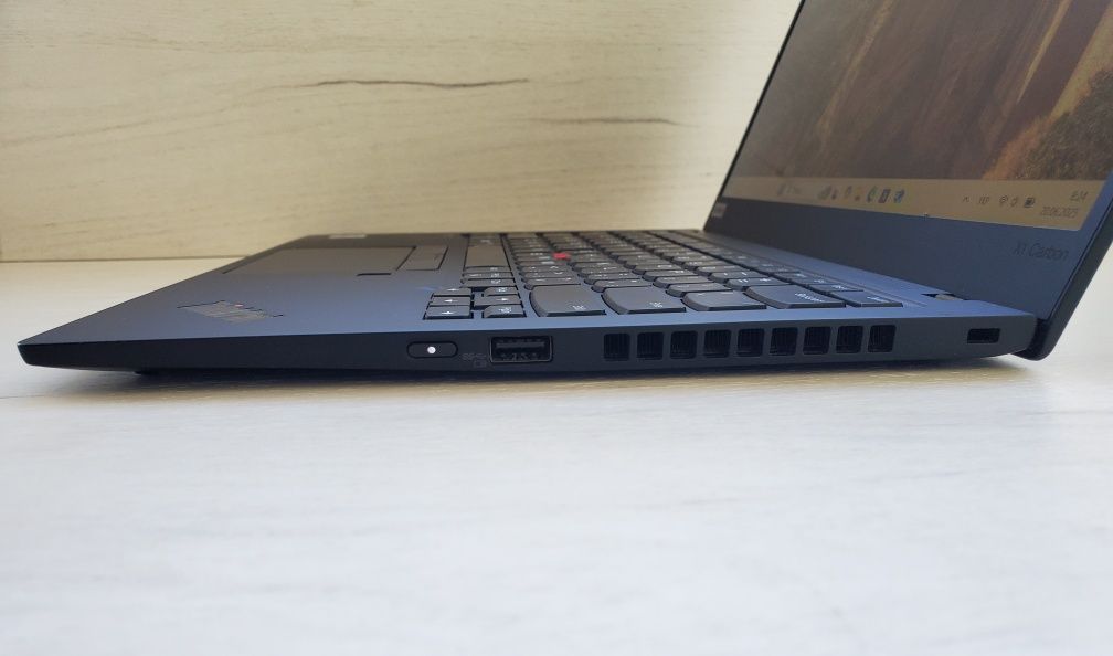 Lenovo Thinkpad X1 Carbon 8 Gen 16/256GB i7-10610U 2021 р Сенсорний!!!