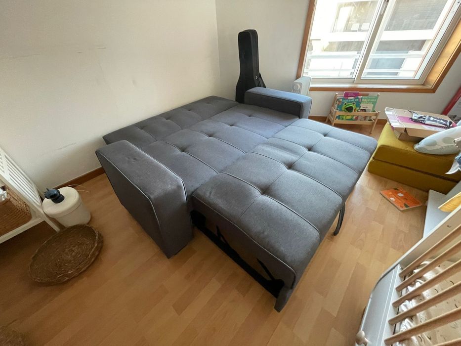 Sofá-cama cinzento