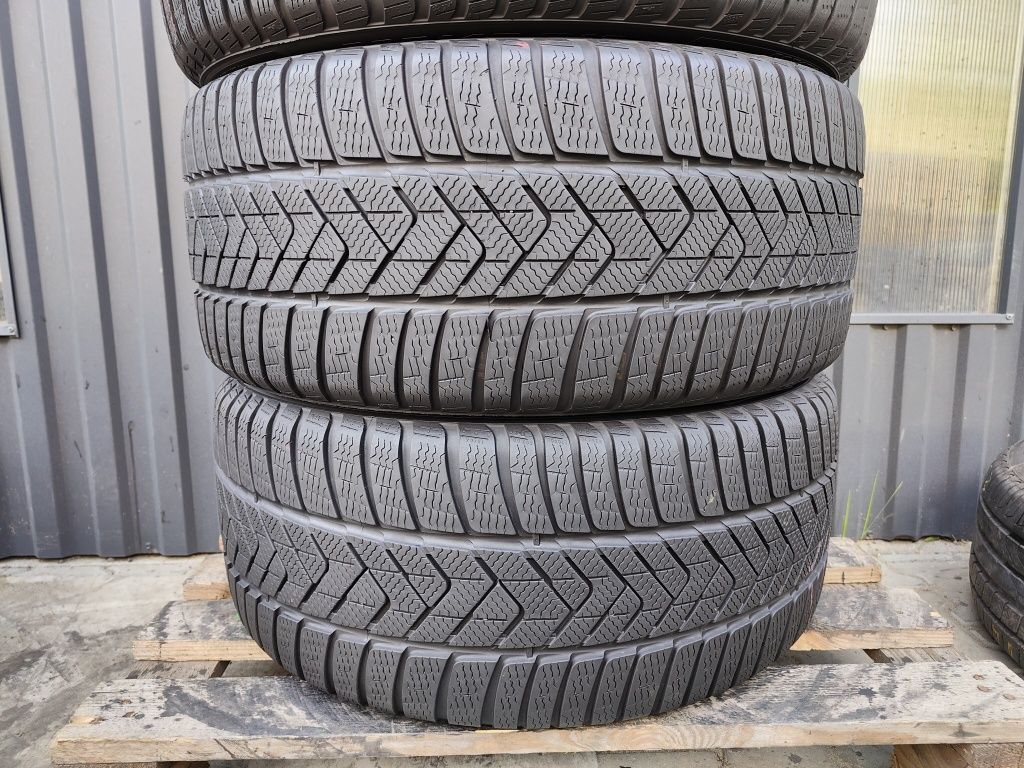 255/40/18 i 225/45/18 Pirelli Sottozero 3 runflat komplet